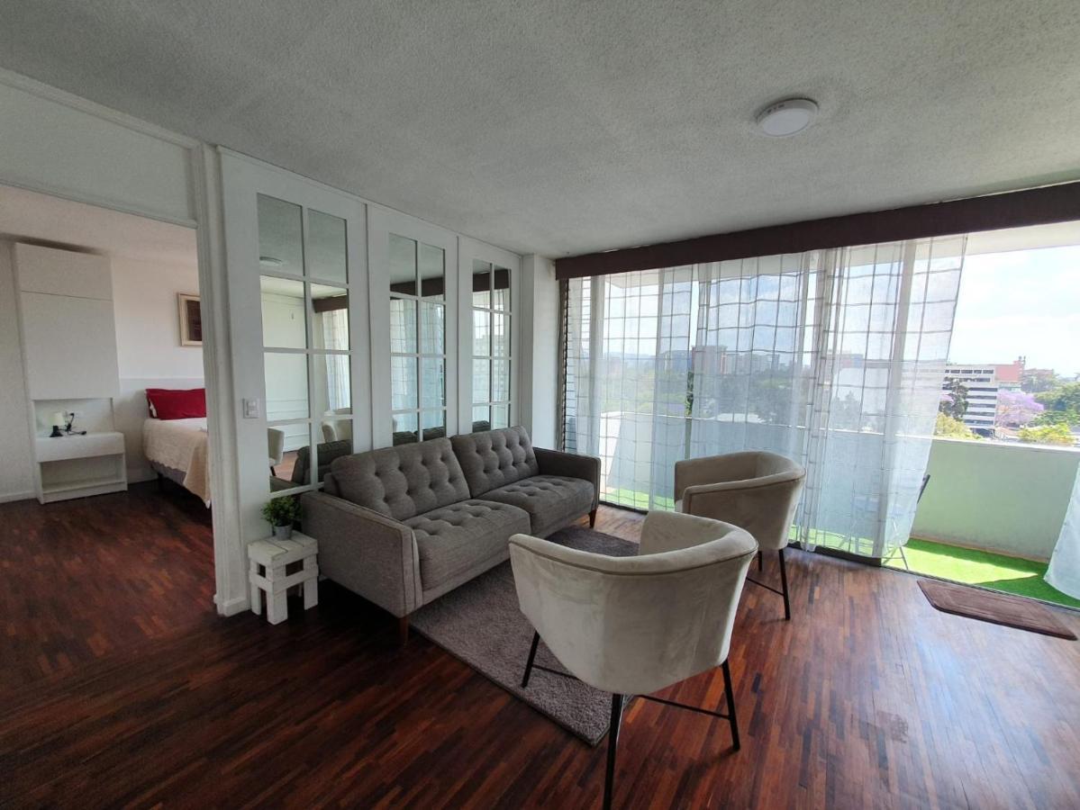 Apartamento Avenida Reforma Ciudad De Guatemala Luaran gambar