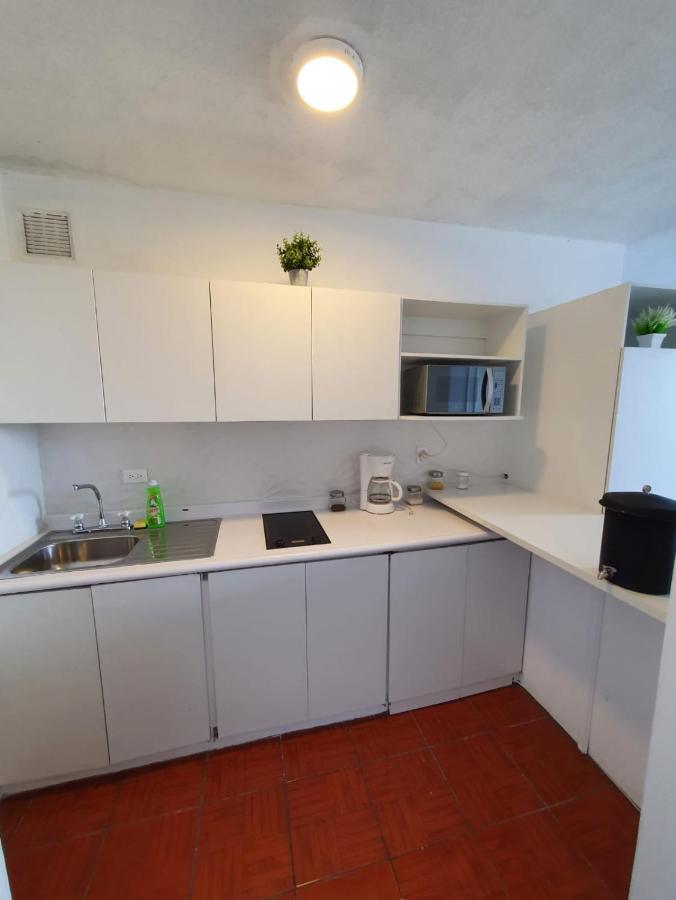 Apartamento Avenida Reforma Ciudad De Guatemala Luaran gambar